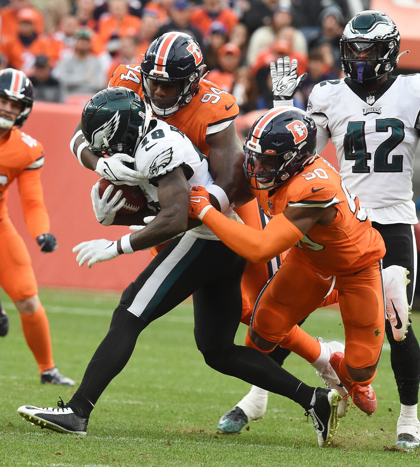 111521-s-broncos-eagles 2084 .jpg